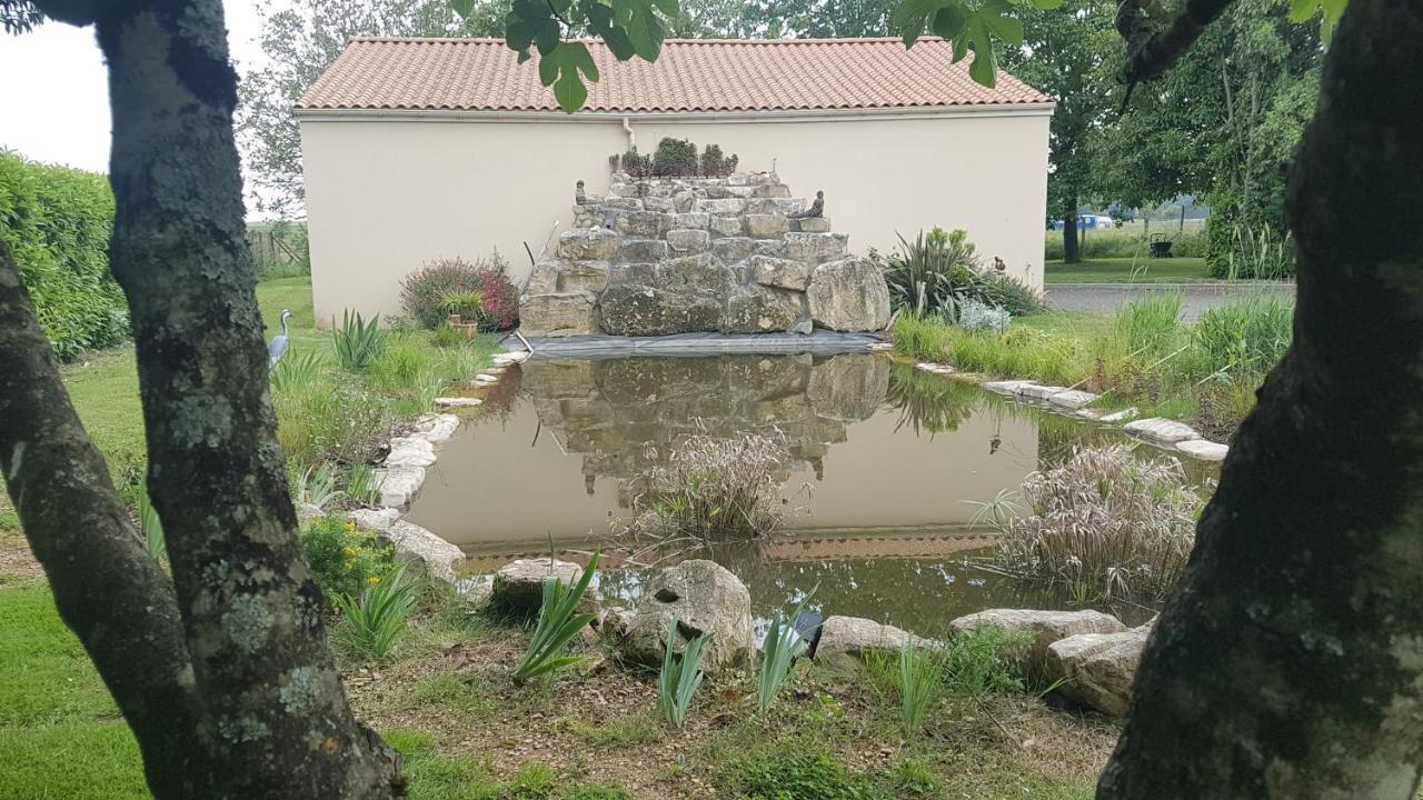 Maison Calme Et Paisible La Faye  Εξωτερικό φωτογραφία